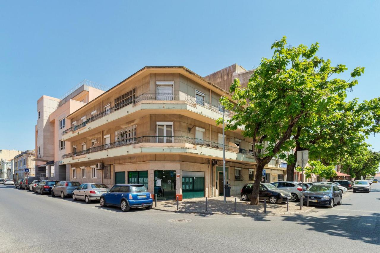 Апартаменты Setubal Downtown Garden Экстерьер фото